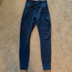 Alphalete Surface Leggings